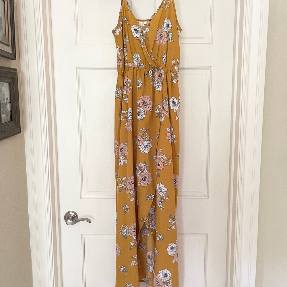 Vici’s Sadie & Sage, hi-low, maxi dress, floral